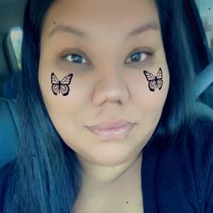 Meet your Posher, Kayla